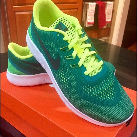 Nike Free Run 7Y (or women’s 8) green/volt NIB - Picture 2 of 7